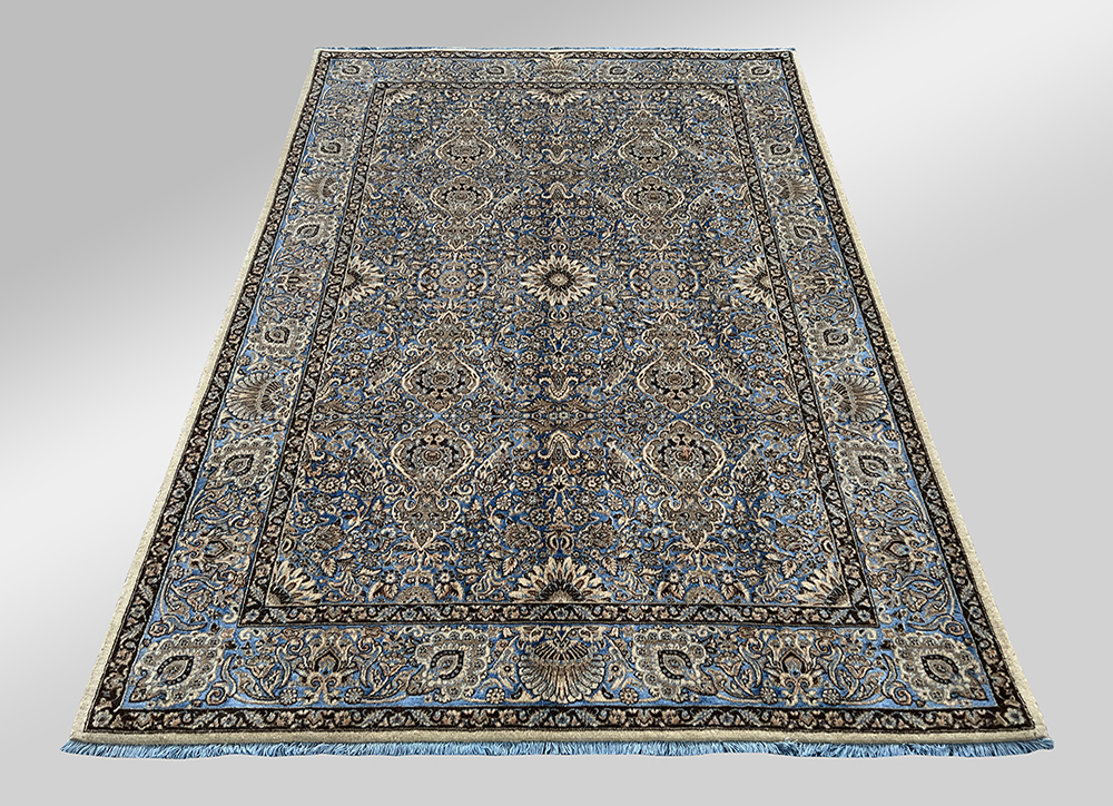 فرش پشمی کد : W0024CC-B ( زمینه کرم ، حاشیه کرم ) ، آبی هارمونیک