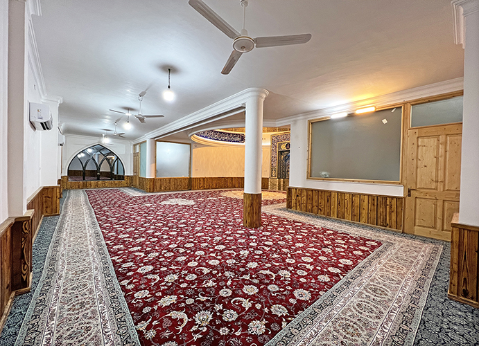 فرش یکپارچه کد : 10099 ، مسجد امام خمینی (گیلان – لاهیجان)